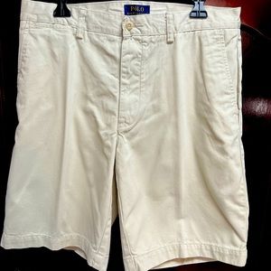 Men’s Ralph Lauren Polo shorts, pleated